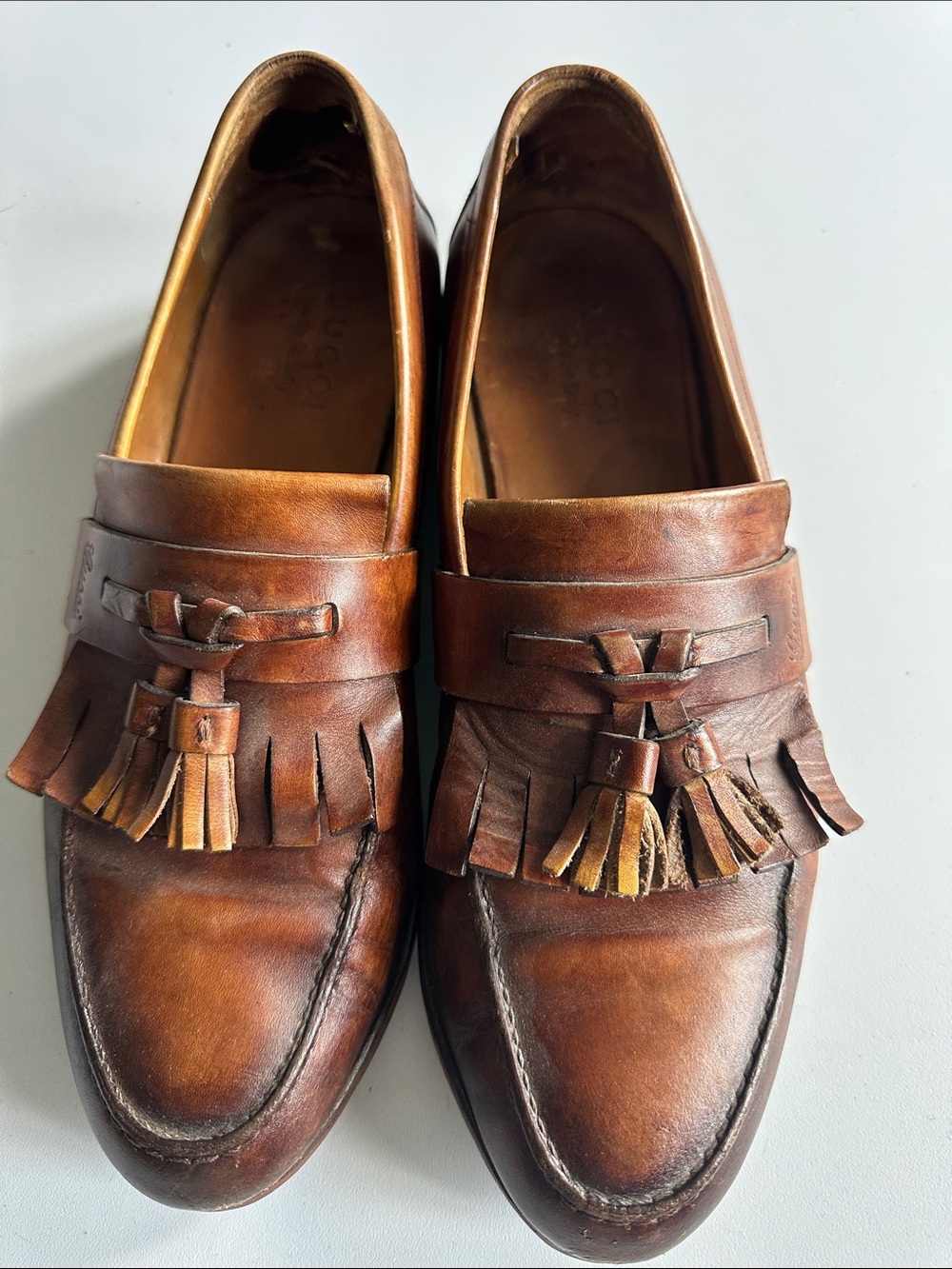 J1–Vintage Gucci Brown Leather Tassel Fringe Penny Loafers